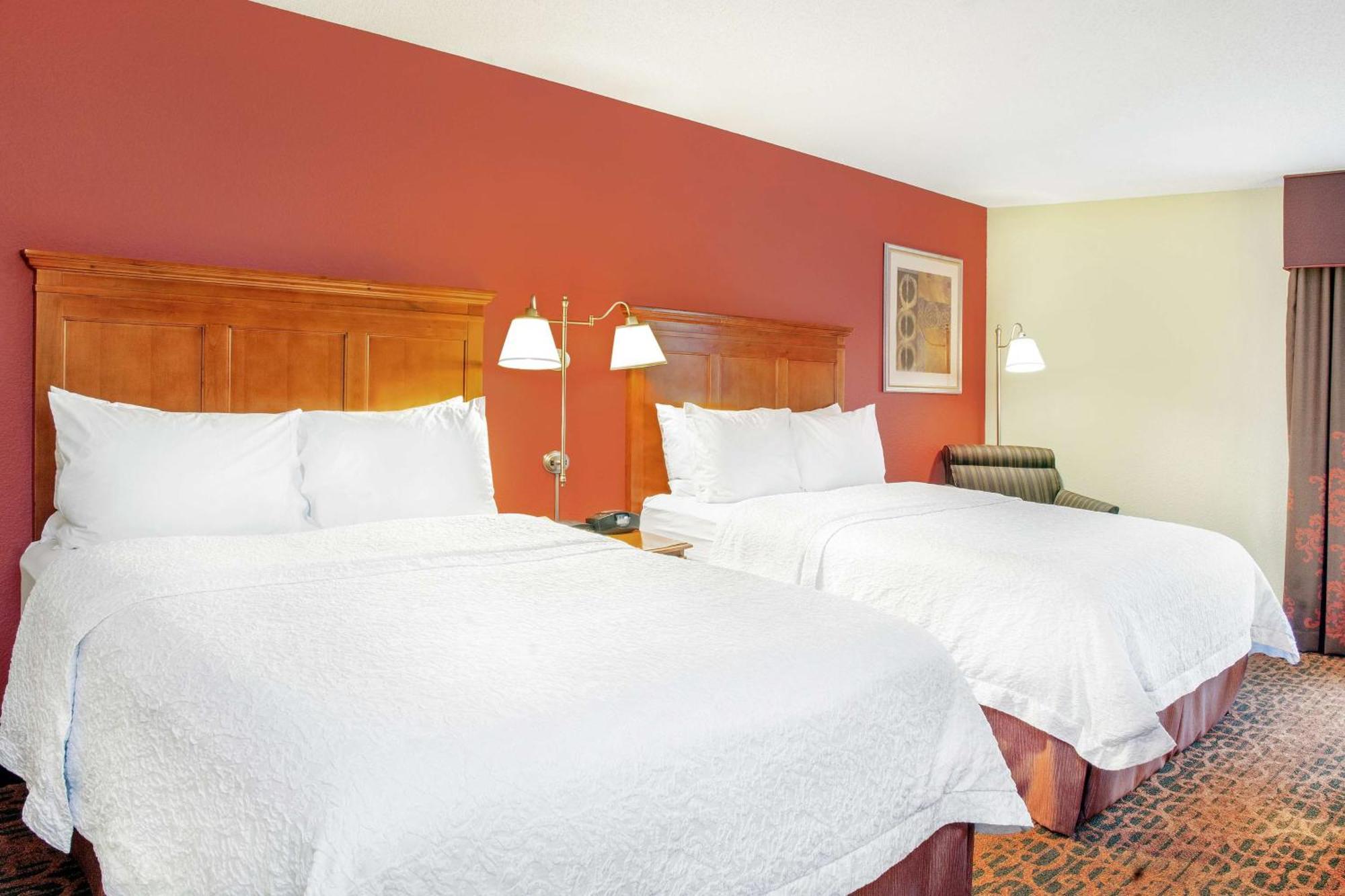Hampton Inn Меррилвилл Экстерьер фото