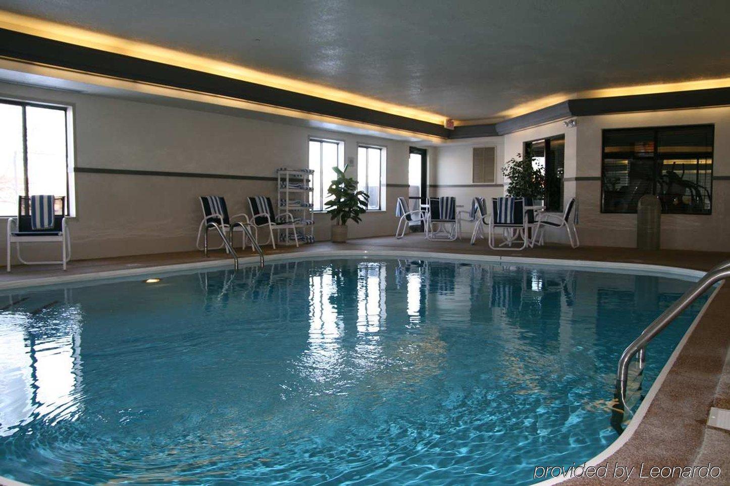 Hampton Inn Меррилвилл Удобства фото